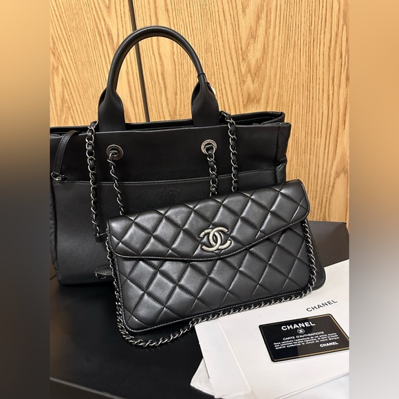 Chanel 2 way shoulder Bag authentic. - Picture 7 of 7